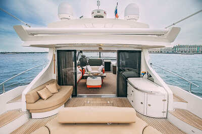 Яхта Azimut 62S