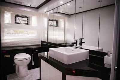 Яхта Galeon 640