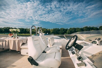 Яхта Fairline68-Аврора