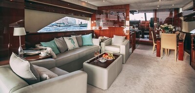 Яхта Fairline68-Аврора