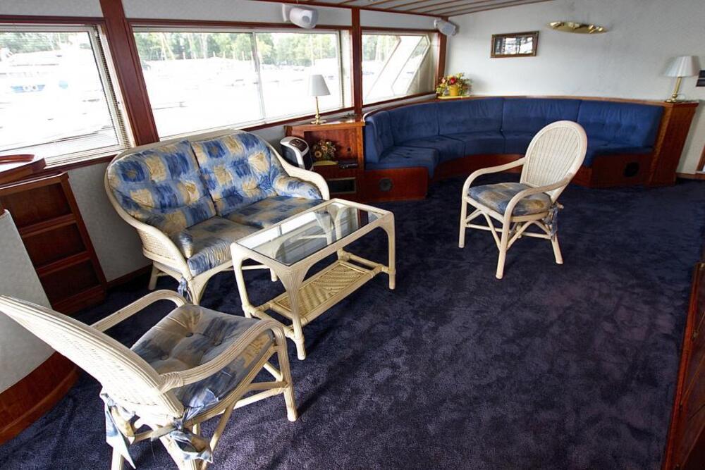 Яхта Benetti 92