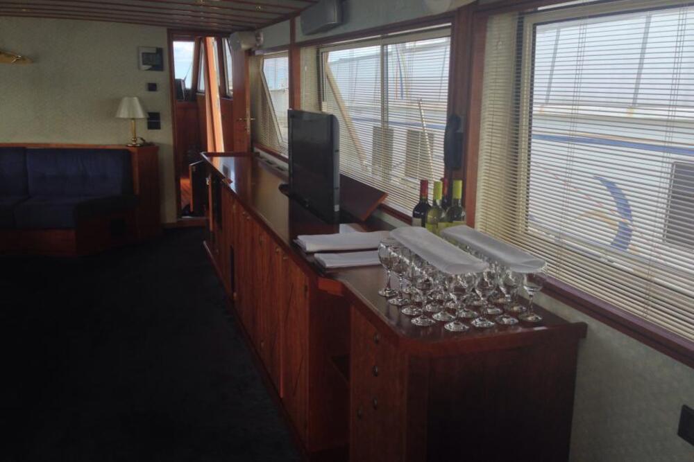 Яхта Benetti 92