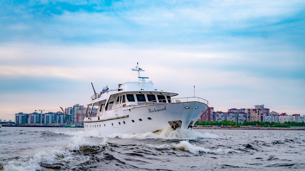 Яхта Benetti 92