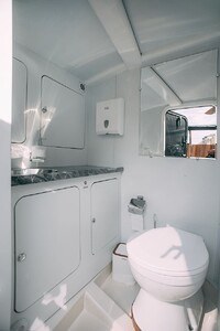 Яхта Ялта