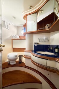 Яхта Azimut55