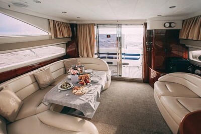 Яхта Princess 50