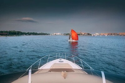 Яхта Princess 58